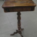 611 5562 PEDESTAL TABLE